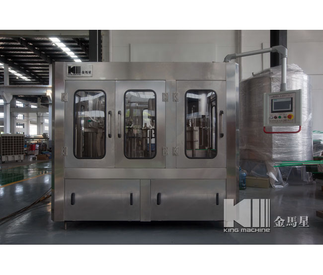 8-8-3礦泉水灌裝機(jī)